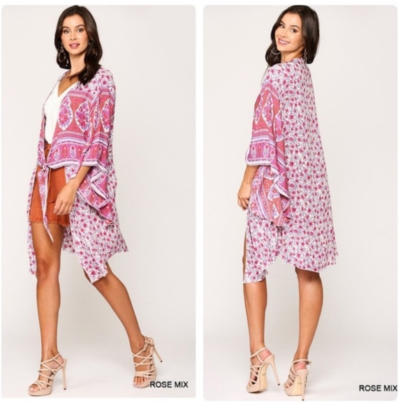 Tops - 🔥$5🔥FLORAL KIMONO